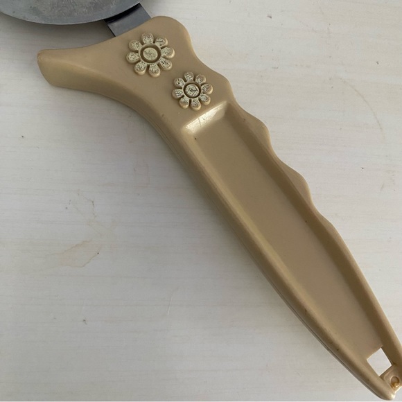 Travco Pizza Slicer - Picture 2 of 3